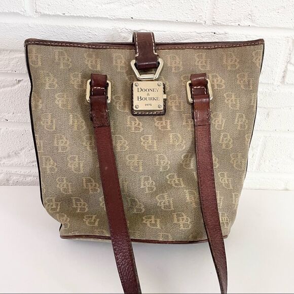 VINTAGE Dooney & Bourke Signature Logo Bucket Bag - Picture 2 of 7